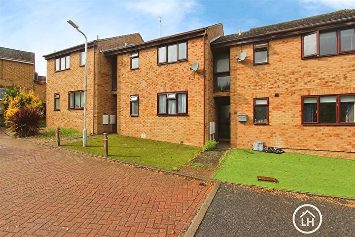 1 Bedroom Property For Sale In Callaways Lane, Newington, Sittingbourne, ME9