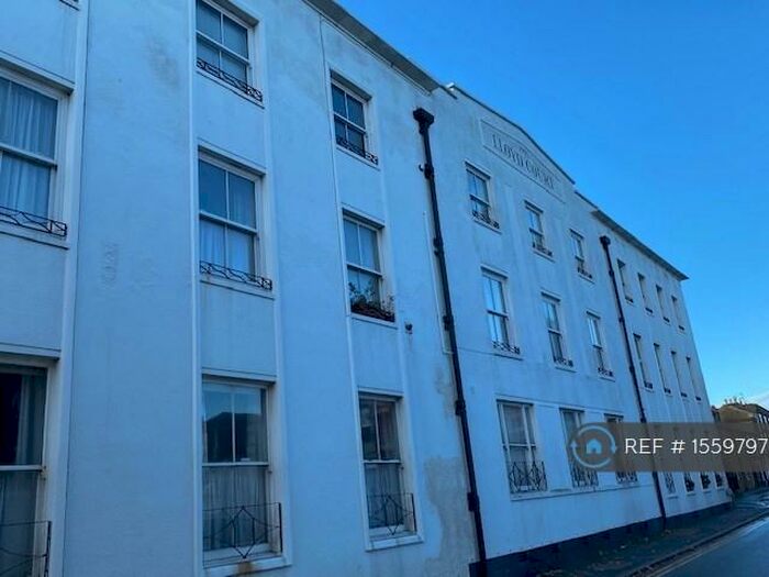 2 Bedroom Penthouse To Rent In High Street, Deal, CT14
