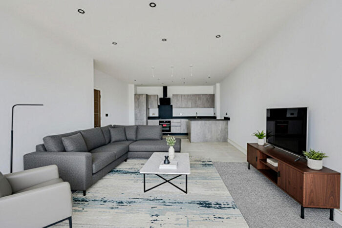 2 Bedroom Apartment For Sale In Beech Road, Benfleet, SS7