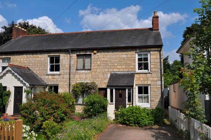 2 Bedroom Terraced House To Rent In Pinkneys Road, Maidenhead SL6