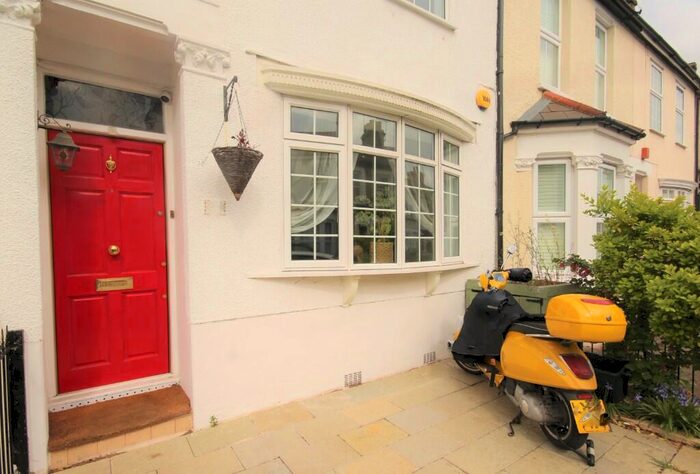 3 Bedroom Terraced House To Rent In Prospect Road, Woodford Green, Essex, IG8
