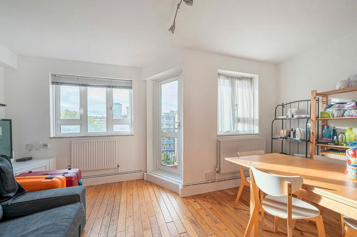 2 Bedroom Flat To Rent In Augustus Street, Camden, London, NW1