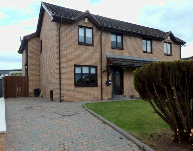 4 Bedroom Flat To Rent In Grant Court, Hamilton, South Lanarkshire, ML3