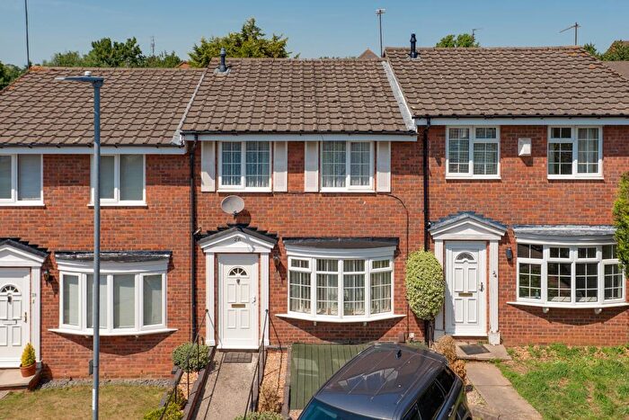 3 Bedroom Terraced House For Sale In Leicester Close, Kettering, NN16