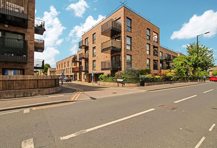 1 Bedroom Flat To Rent In Cristie Court, Tyas Road, E16