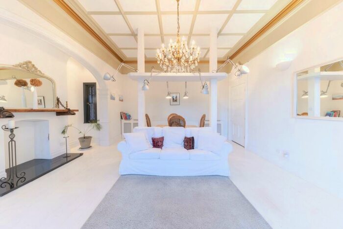 1 Bedroom Flat To Rent In Heathfield Park, Willesden Green, NW2