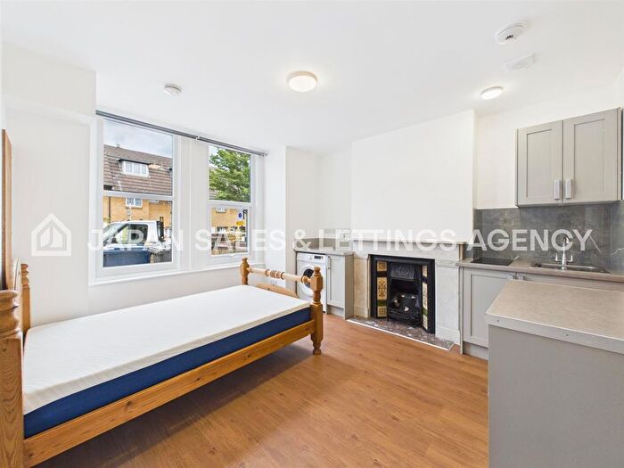 Studio To Rent In Winchester Street, Acton, W3