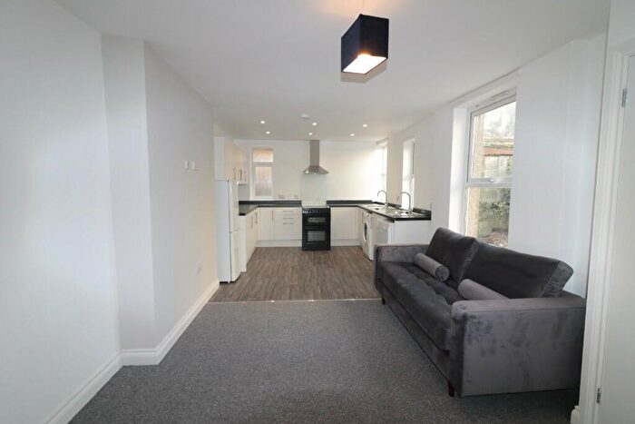 7 Bedroom House Of Multiple Occupation To Rent In Hill Park Crescent, Plymouth, Devon, PL4