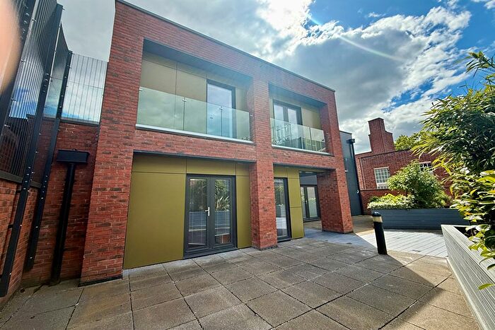 2 Bedroom Flat To Rent In Massie Street, Cheadle, SK8