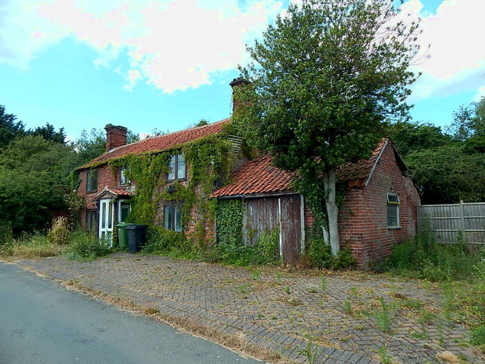 4 Bedroom Cottage For Sale In Orchard Cottage, Common Road, Welborne, Dereham, Norfolk, NR20