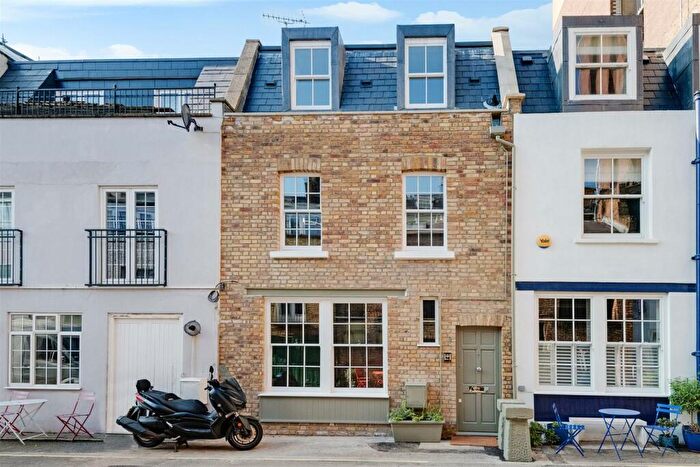 3 Bedroom Mews To Rent In Huntsworth Mews, Marylebone, London, NW1