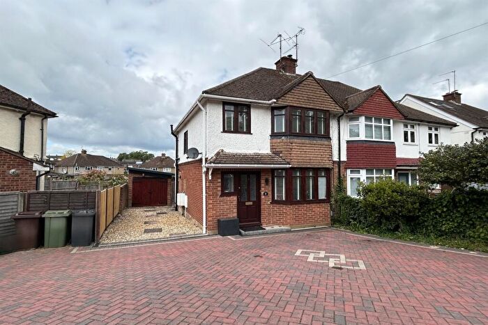 3 Bedroom Semi-Detached House To Rent In Town Centre, Basingstoke, RG21
