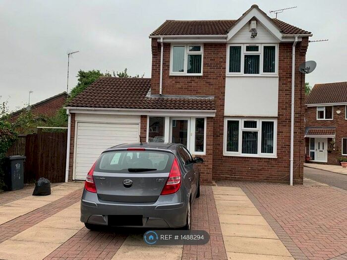 3 Bedroom Detached House To Rent In Warren Drive, Leicester, LE4