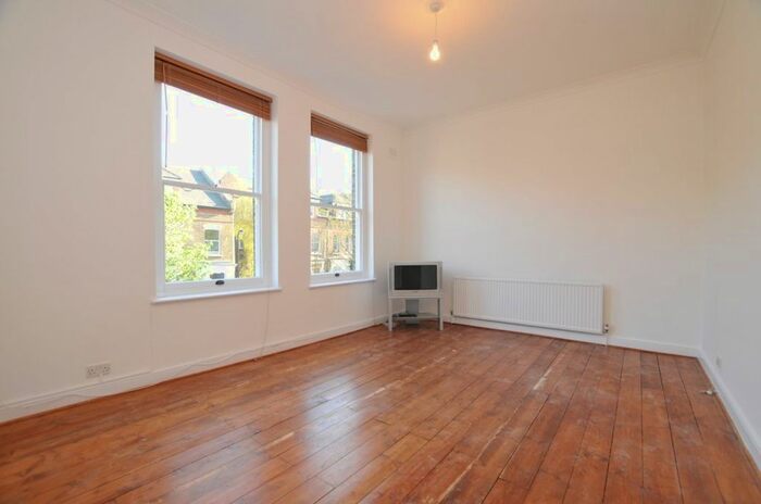 2 Bedroom Flat To Rent In Gloucester Drive, London, N4