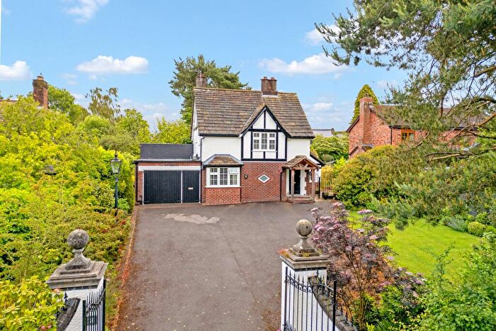 3 Bedroom Detached House For Sale In Butley Lanes, Prestbury, SK10