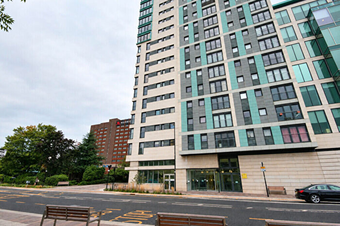 2 Bedroom Apartment To Rent In Argyle Street, City Centre, Glasgow, G2