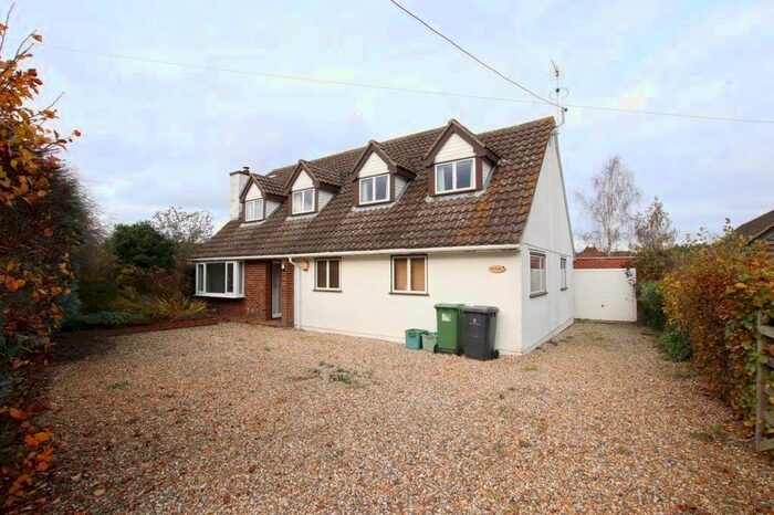 4 Bedroom Property To Rent In Birds Lane, Birds Lane, Midgham, RG7