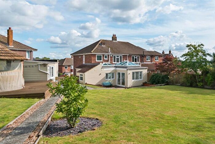 3 Bedroom Semi-Detached House For Sale In Hillview Road, Canterbury, CT2