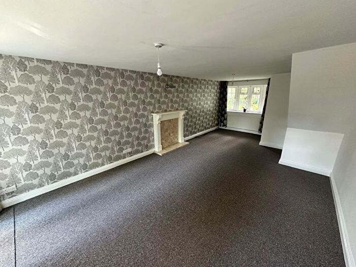 4 Bedroom End Of Terrace House To Rent In Polperro Way, Hucknall, Nottingham, Nottinghamshire, NG15
