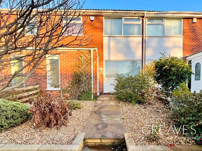 3 Bedroom Town House For Sale In Gedling Road, Carlton, Nottingham, NG4