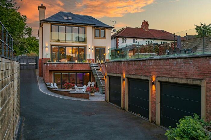 5 Bedroom Detached House For Sale In Moor Lane, Woodford, SK7