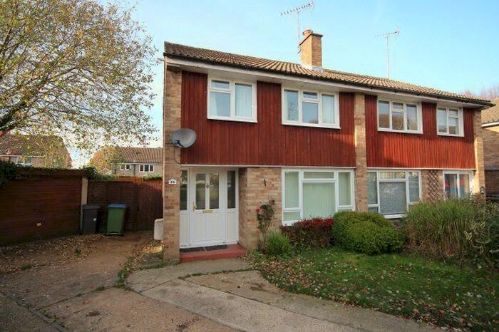 3 Bedroom Property To Rent In Wood End, Horsham, RH12