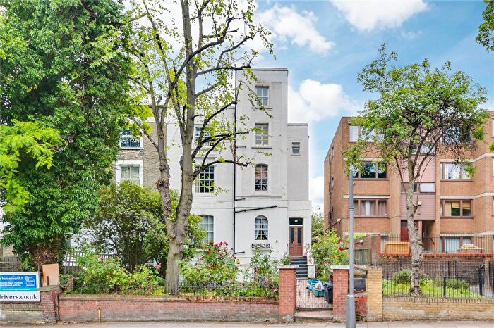 3 Bedroom Terraced House To Rent In Camden Road, Hillmarton Conservation Area, N7