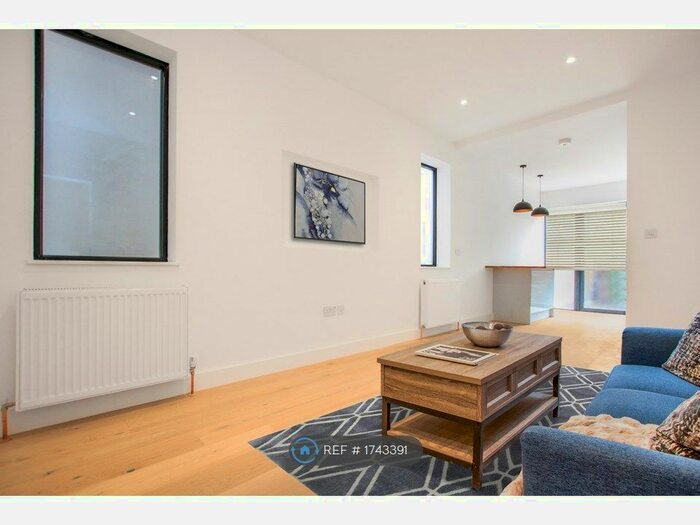 2 Bedroom Flat To Rent In Sheldon Road, London, NW2