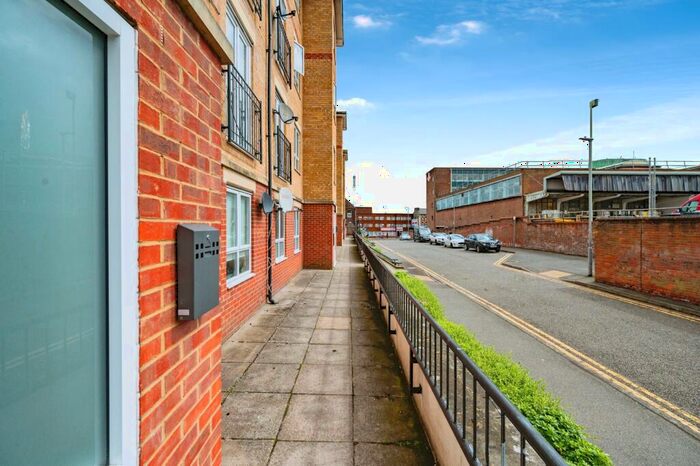 1 Bedroom Flat For Sale In Grove Road, Luton, Bedfordshire, LU1