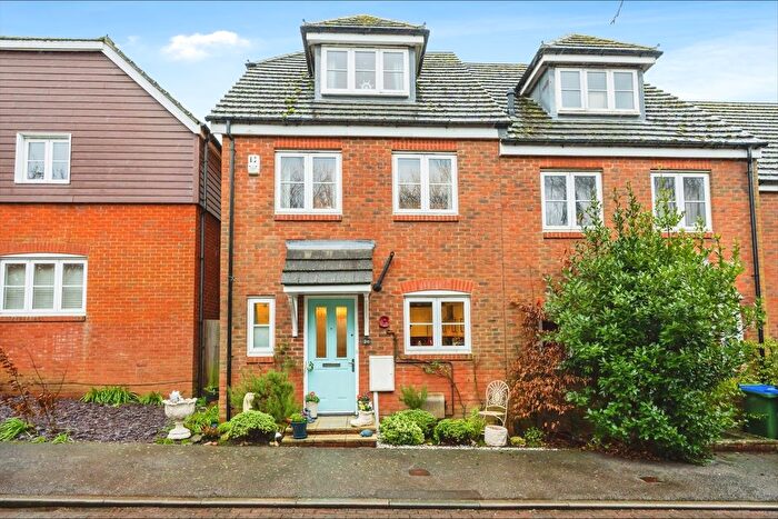 3 Bedroom End Terrace House For Sale In Maple Fields, Seaford, BN25