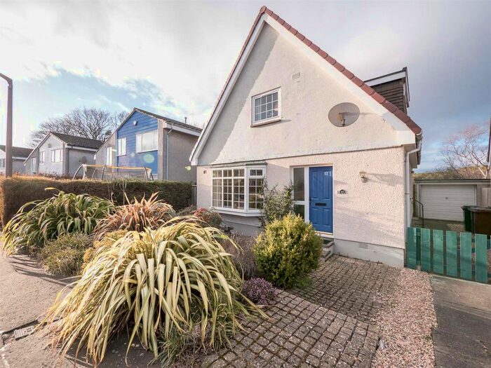 3 Bedroom Detached House To Rent In Buckstone Road, Edinburgh, EH10