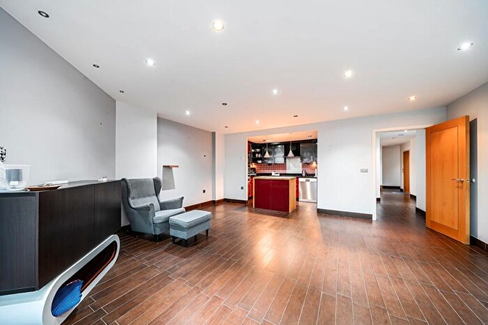 3 Bedroom Apartment To Rent In Pacific Wharf, Rotherhithe, SE16