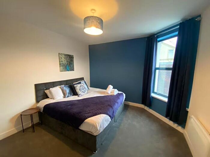 2 Bedroom Flat To Rent In London Road, Reading, RG1