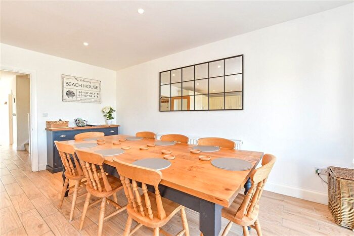 4 Bedroom Detached House For Sale In Prime View, New Romney, Kent, TN28