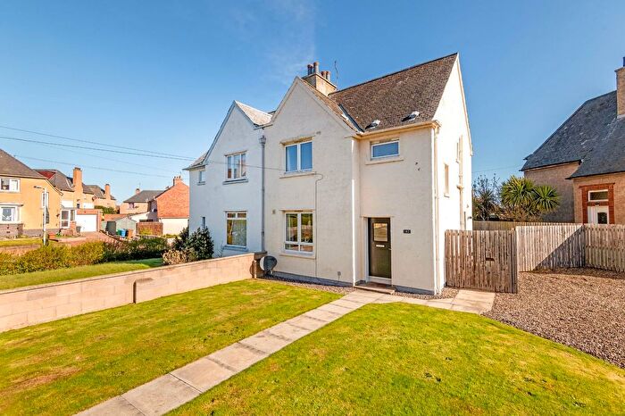 3 Bedroom Semi Detached House For Sale In Lamond Drive, St Andrews, KY16