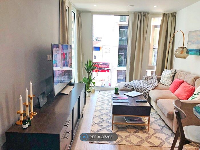 2 Bedroom Flat To Rent In Bryant Apartments, Harrow, HA1