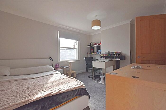 2 Bedroom Terraced House To Rent In Cross Road, Croydon, Surrey, CR0