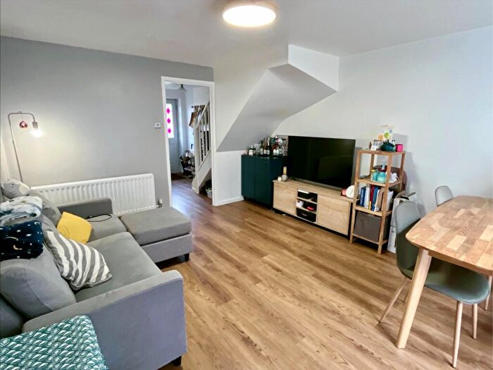 2 Bedroom End Of Terrace House For Sale In Tennyson Way, Killay, Swansea, SA2