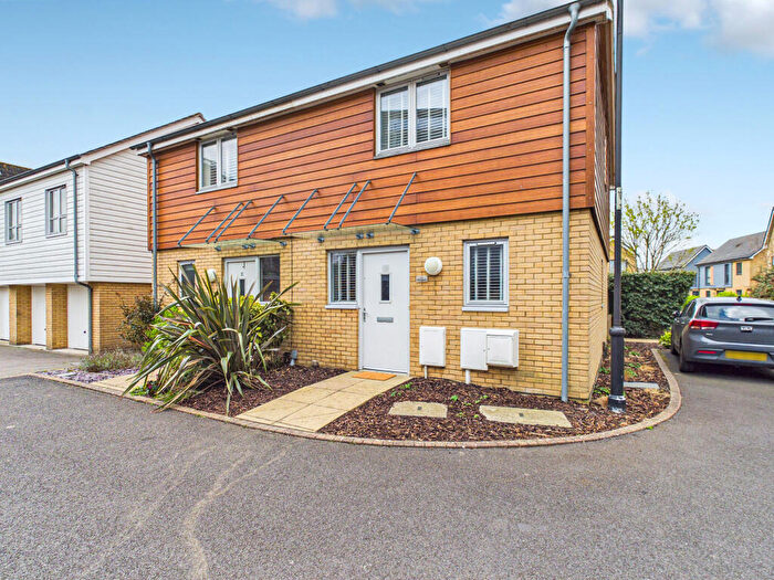 2 Bedroom Semi Detached House For Sale In Westgate, St Marys Island, Chatham, Medway, ME4