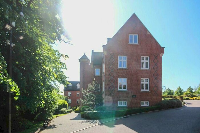 1 Bedroom Flat To Rent In The Galleries, Brentwood, Essex, CM14