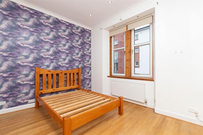 1 Bedroom Flat To Rent In Townhead, Kirkintilloch, G66