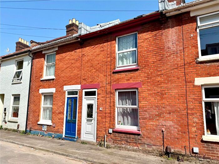 2 Bedroom Terraced House For Sale In George Street, Salisbury, Wiltshire, SP2