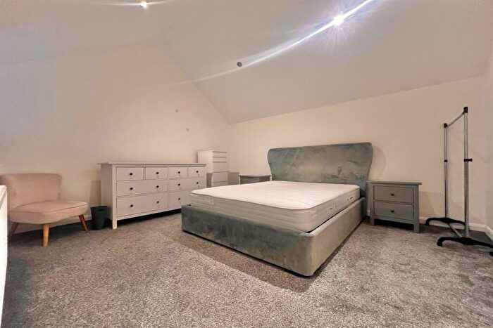 6 Bedroom Detached House To Rent In Austin Drive, Manchester, M20