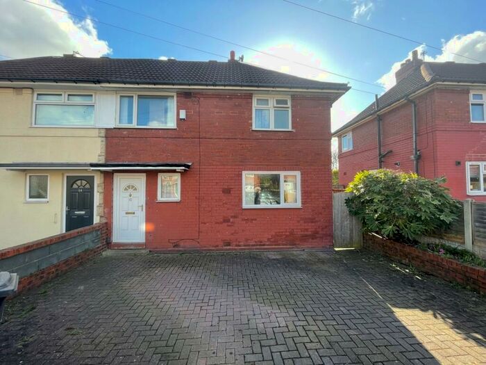 3 Bedroom House To Rent In Lea Farm Row, Leeds, LS5