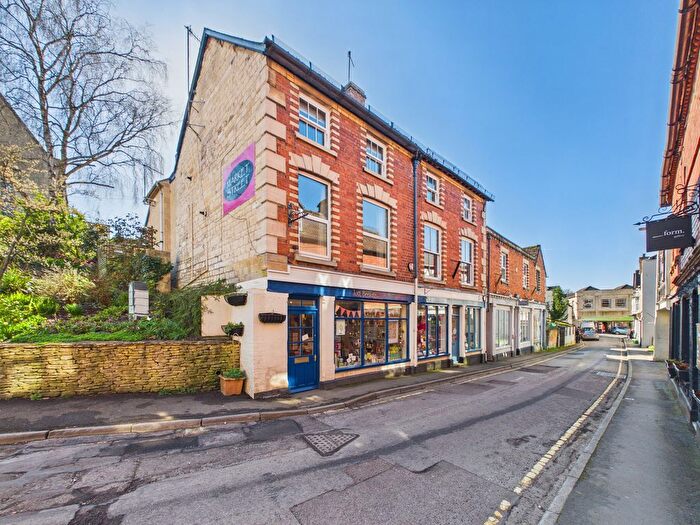 1 Bedroom Flat For Sale In Market Street, Nailsworth, GL6