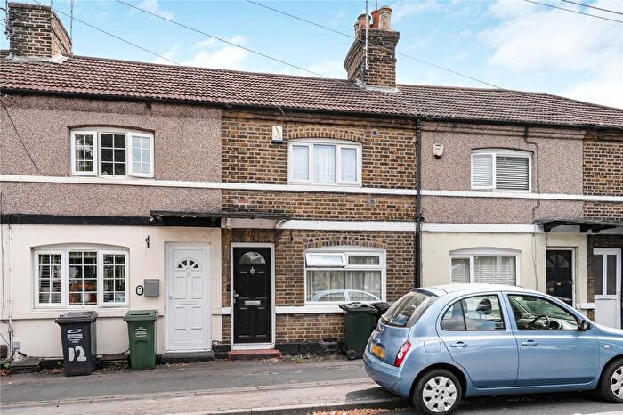 2 Bedroom Terraced House For Sale In Walnut Tree Avenue, Wilmington, Kent, DA1