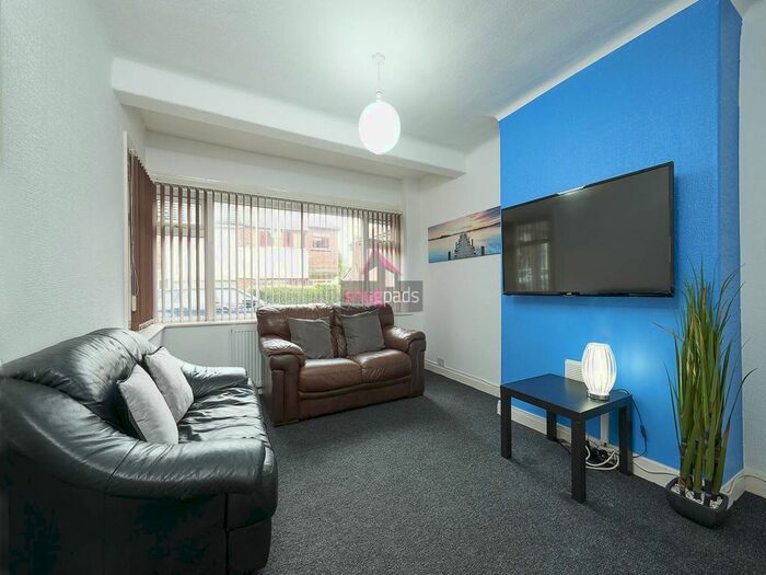 3 Bedroom Property To Rent In Ashcroft Avenue, Salford, Manchester, M6