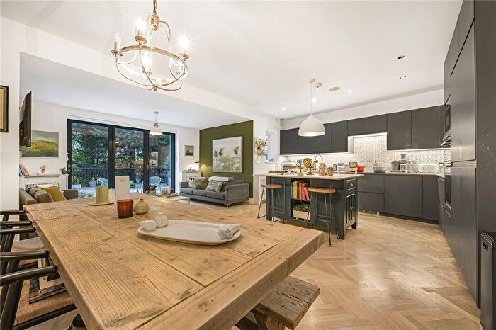 4 Bedroom Terraced House For Sale In Newton Park Place, Chislehurst, BR7