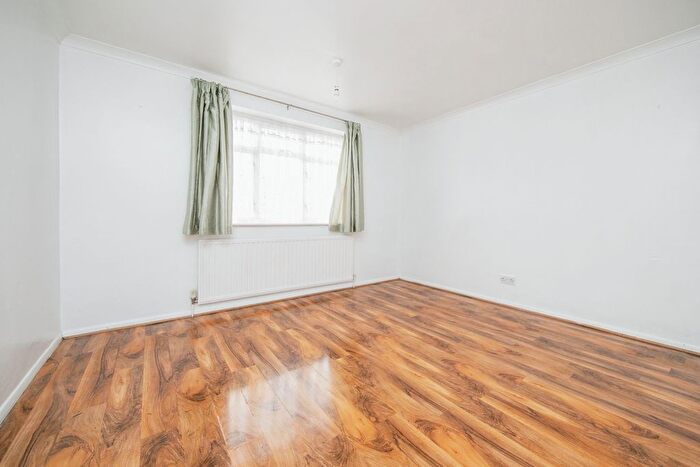 2 Bedroom Detached House For Sale In Turner Road, Colchester, Essex, CO4