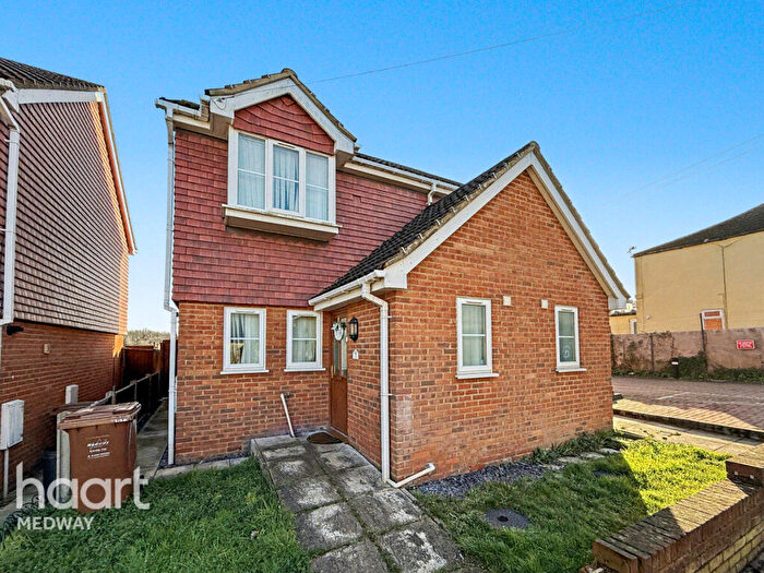 2 Bedroom Semi Detached House For Sale In Wyles Street, Gillingham, ME7